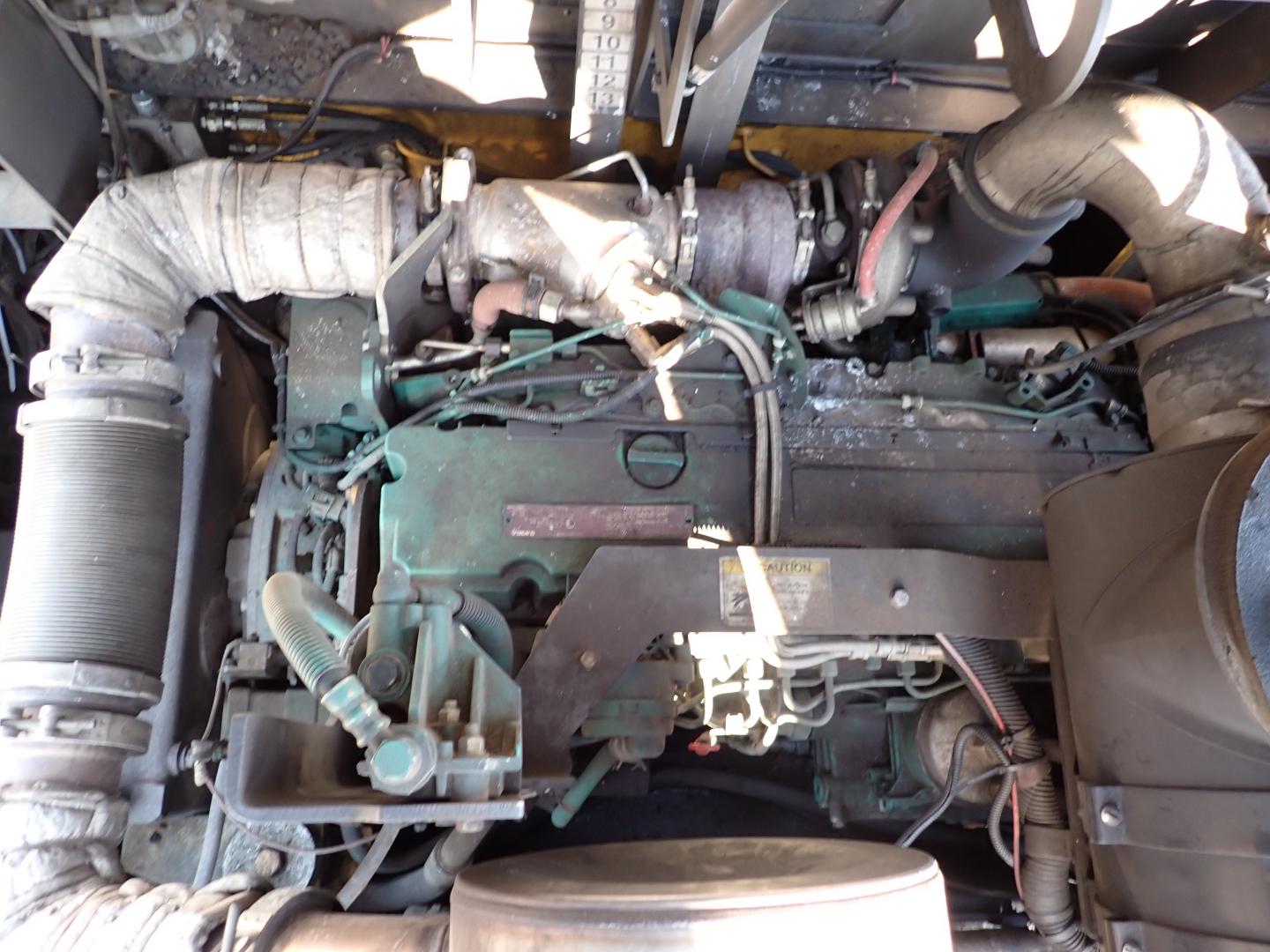 ./imagenes/INVOICE/2019/16497/PAVIMENTADORA VOLVO_P7110 (25).JPG